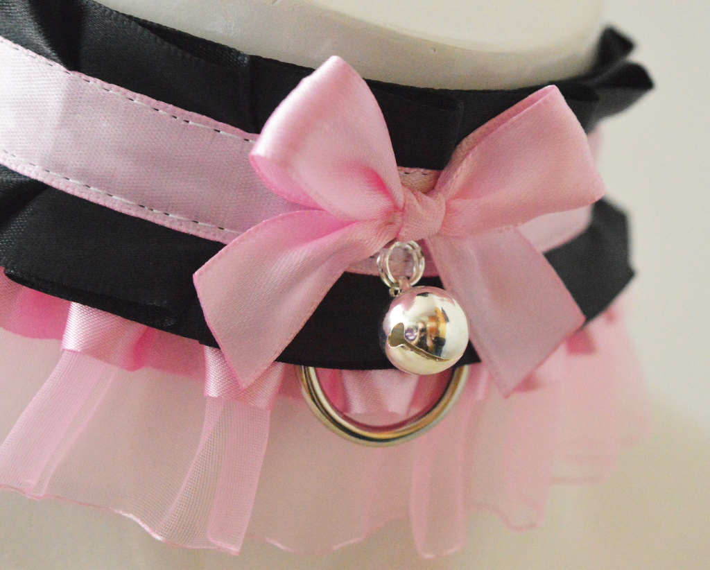 Made to Order - Kitten play collar - Hidden darkness - black pastel pink choker w/ bell and leash ring - Image 5