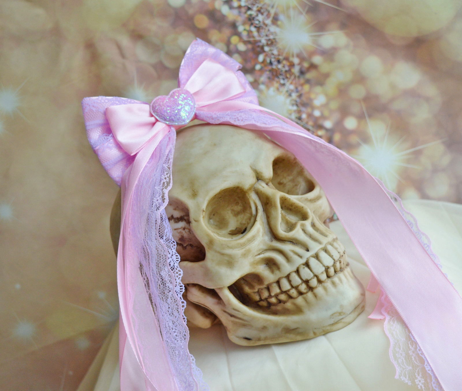 Hair bow - pastel pink w/ Heart