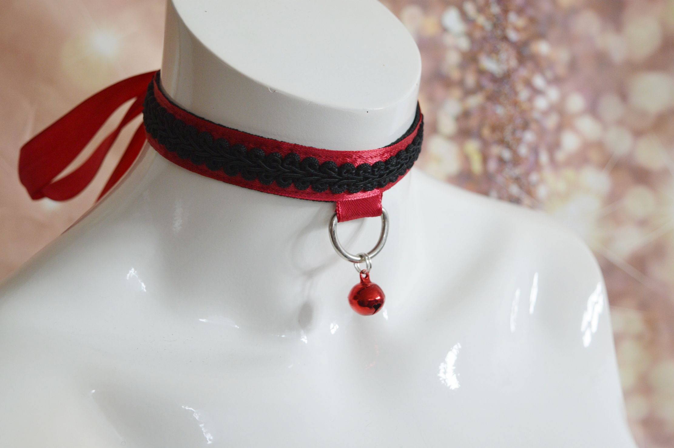 Red Omen Gothic Collar