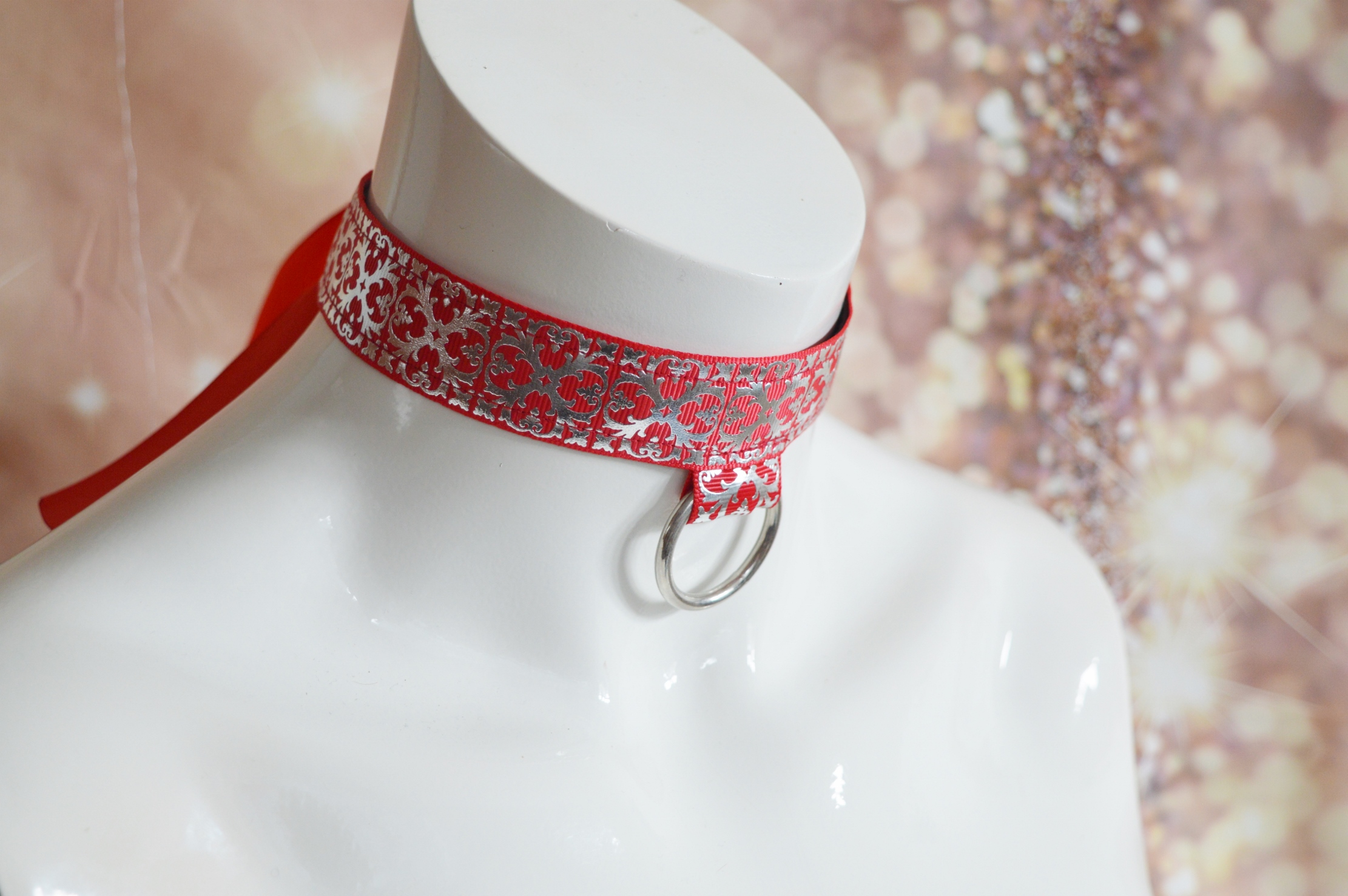 Goth choker - Red Tapestry