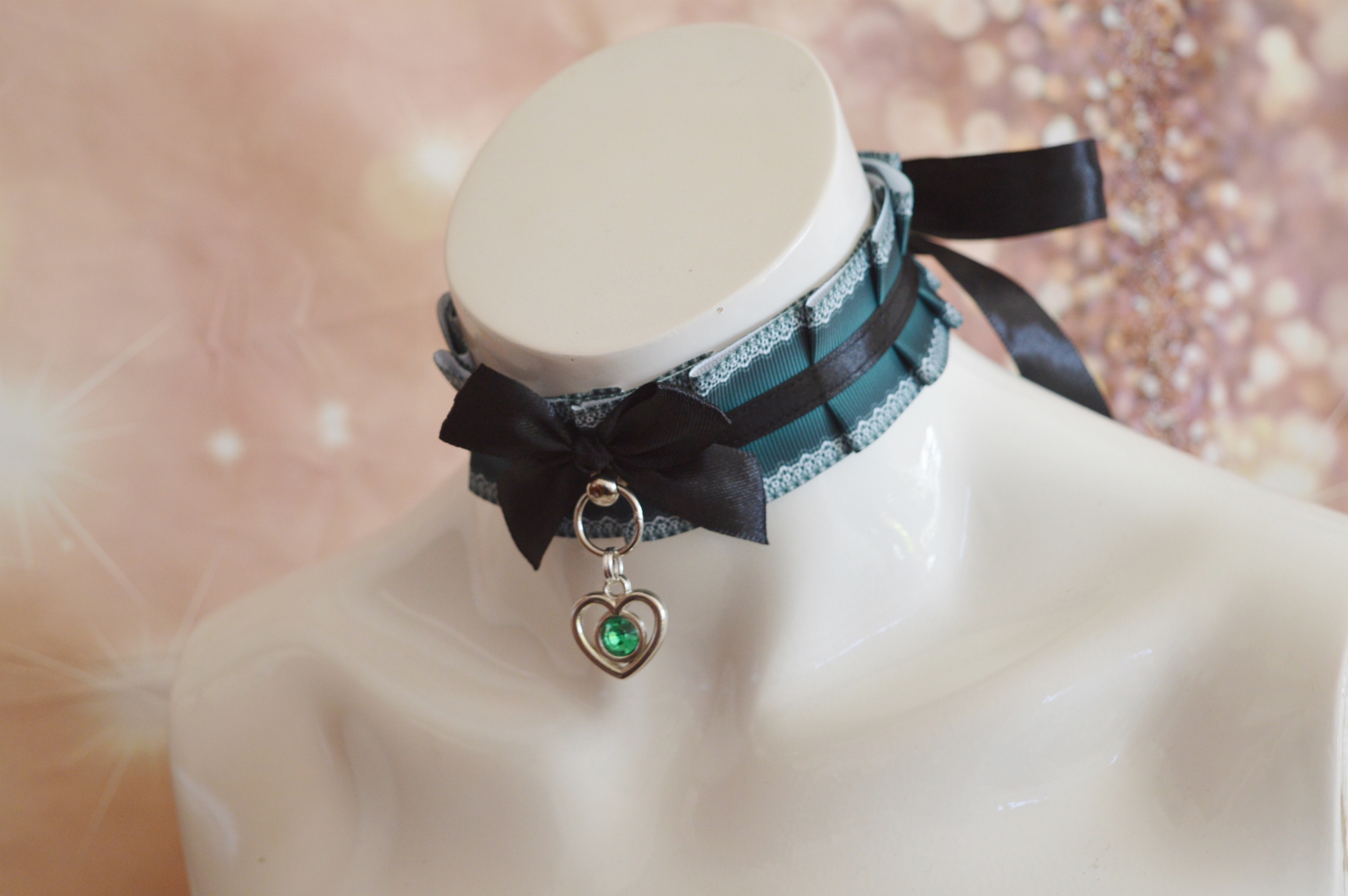Premade Gothic collar - Green Heart - Goth lolita handmade gear by Nekollars - Image 8